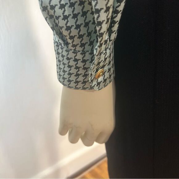 Basler Vintage Light Blue Houndstooth Satin Pajama Style Blouse Button Down Top - Picture 5 of 11